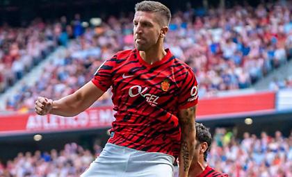 Προβάδισμα Ολυμπιακού για Νάστασιτς βλέπουν οι Σέρβοι