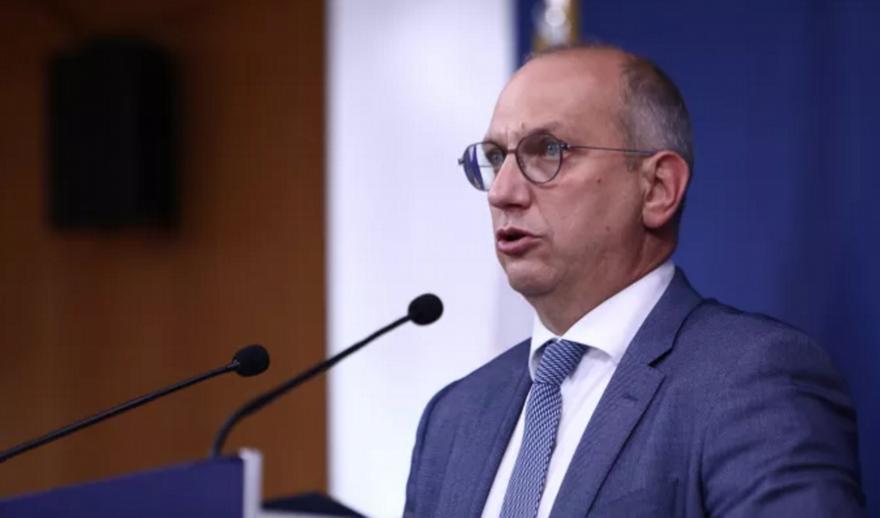 Οικονόμου: «Εκείνη η ομάδα αξίζει τον αιώνιο έπαινό μας»