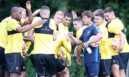 Τσακίρης: «Ομάδα που ελκύει τους παίκτες πλέον η ΑΕΚ - Το όπλο της για μεταγραφές και προκριματικά»