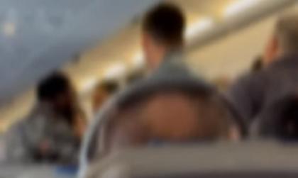 Χαμός σε πτήση με προορισμό την Αθήνα: Επιβάτης απειλούσε πως θα ανατινάξει το αεροπλάνο!