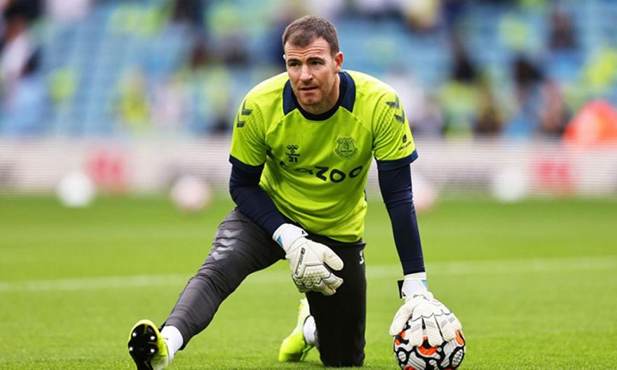 Έβερτον: Ανανέωσε ο Λόνεργκαν