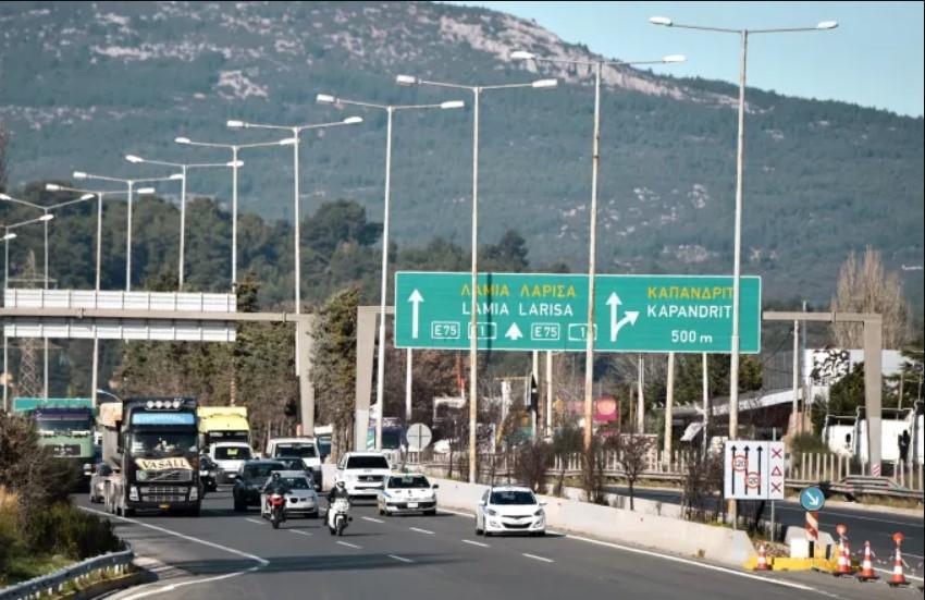Μεθυσμένος οδηγούσε ανάποδα για τέσσερα χιλιόμετρα στην εθνική οδό Αθηνών – Θεσσαλονίκης!