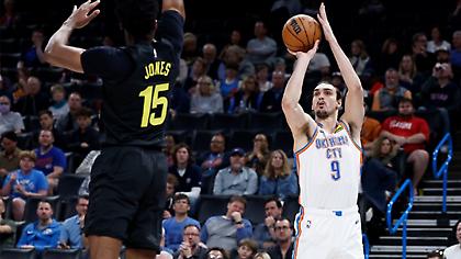 Συμφώνησαν με Σάριτς για την επόμενη σεζόν οι Γουόριορς