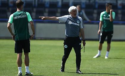 Νικολογιάννης: «Το ρόστερ του Παναθηναϊκού δείχνει ότι πάει και του χρόνου για πρωτάθλημα»