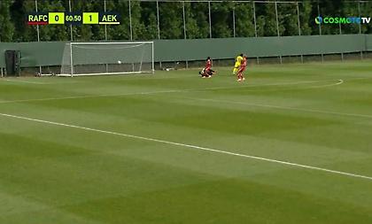 Καταπλητικό κατέβασμα και τσίμπημα από Ζίνι και 2-0 η ΑΕΚ την Αντβέρπ