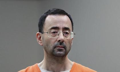 Μαχαίρωσαν στη φυλακή τον γιατρό της εθνικής των ΗΠΑ που είχε κακοποιήσει πάνω από 130 γυναίκες!