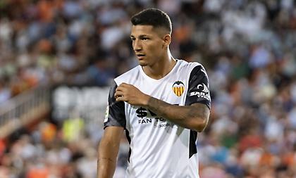 «Σφήνα» Αλαβές για τον Μάρκος Αντρέ - Βελτιωμένη πρόταση από Ολυμπιακό