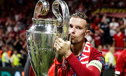 Απέρριψε την Αλ Ιτιφάκ του Τζέραρντ και μένει στη Λίβερπουλ ο Χέντερσον