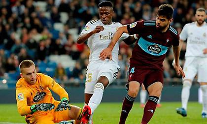 Τσακίρης: «Σε καλό δρόμο του Αραούχο στην ΑΕΚ - Υποθετικό όποιο σενάριο για Μπακαμπού»