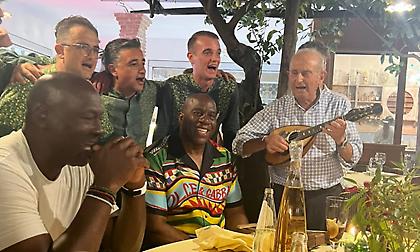 Το έριξαν στο τραγούδι: Τρομερό μουσικό ντουέτο Μάτζικ Τζόνσον και Μάικλ Τζόρνταν