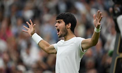 «Σκούπισε» τον Μεντβέντεφ και έκλεισε ραντεβού με τον Τζόκοβιτς στον τελικό ο Αλκαράθ!