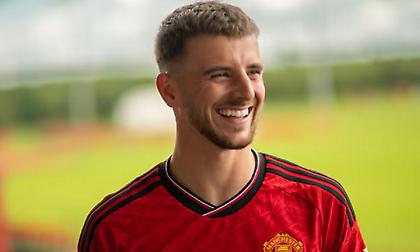 Η ανακοίνωση της Γιουνάιτεντ για τους οπαδούς που παρακολουθούσαν τον Μάουντ για... αυτόγραφα!