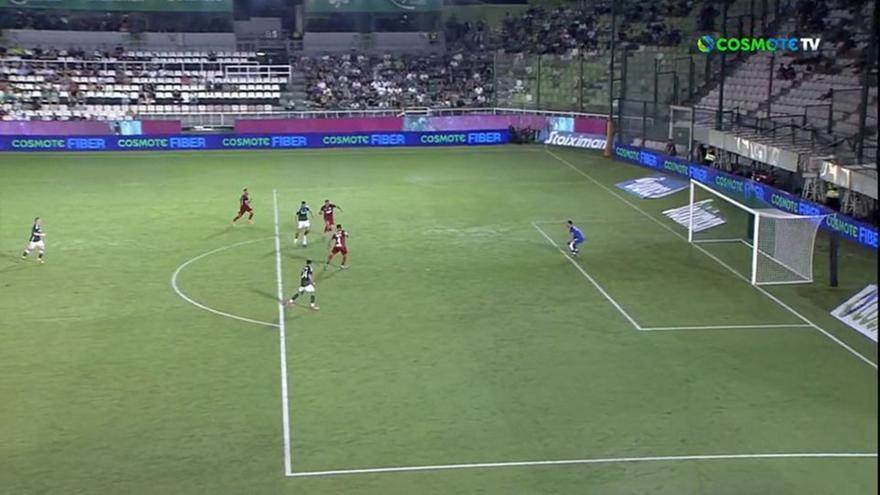 Χαμένο τετ α τετ για Σπόραρ, απέκρουσε με τα πόδια ο τερματοφύλακας της Μπερ Σεβά