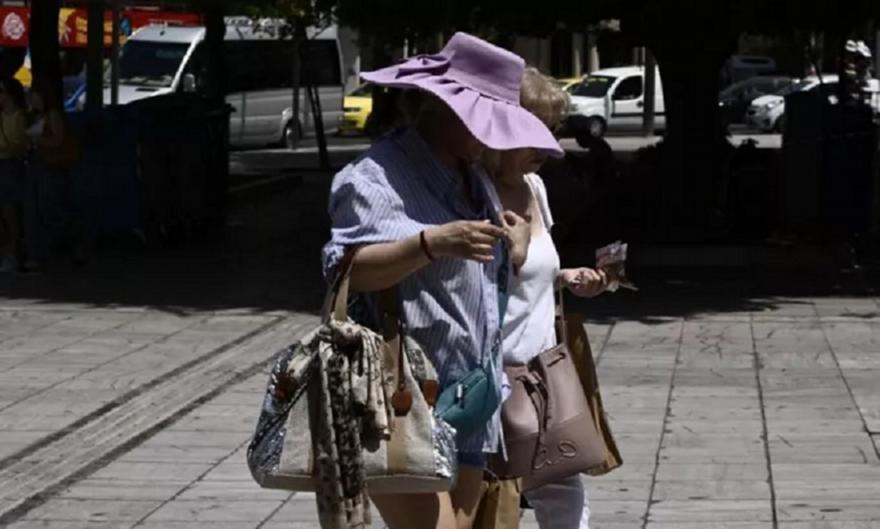 Καιρός: Παραμένει και την Κυριακή στα ύψη ο υδράργυρος