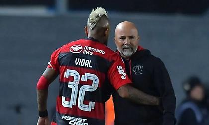 «Καρφιά» Βιδάλ για Σαμπάολι: «Ένας αποτυχημένος που δεν σέβεται τους παίκτες του»