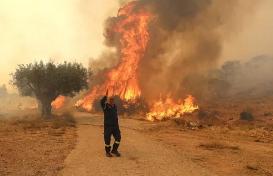 Πυροσβεστική: Τα μέτωπα σε Δυτική Αττική, Ρόδο, Λακωνία