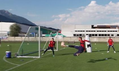 Killer… Πασχαλάκης: Η γκολάρα του με γυριστό βολέ στην προπόνηση του Ολυμπιακού!