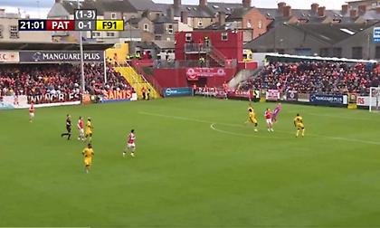 Επικό fail από τον τερματοφύλακα της Ντουντελάνζ, έβαλε αυτογκόλ με κεφαλιά!