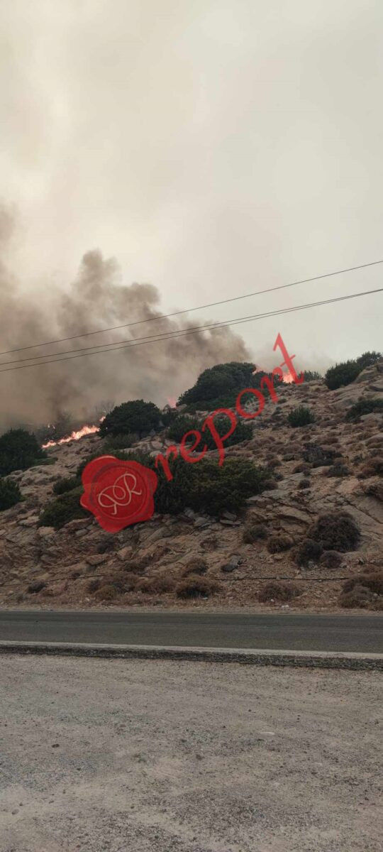 Ρόδος: Εκτός ελέγχου η πυρκαγιά - Στις φλόγες 3 ξενοδοχεία