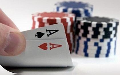 Ο εγκέφαλος του κυκλώματος παράνομου στοιχηματισμού είχε χόμπι τη… χαρτοπαιξία!