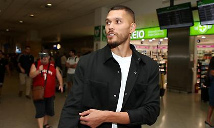 Στην Αθήνα για τον Ολυμπιακό ο Φρέιρε: «Το μεγαλύτερο βήμα στην καριέρα μου, θα δώσω τα πάντα»