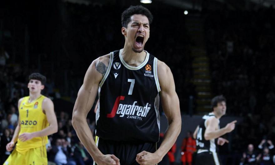 Ούνικς: Παίρνει buy-out και παίρνει Μπακό