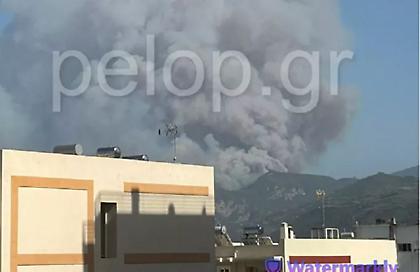 Μεγάλη φωτιά στο Αίγιο: Μήνυμα από το 112 για εκκένωση του Κάστρου - Έφτασε στο φαράγγι Βουραϊκού