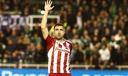 Οι κορυφαίοι Έλληνες ποδοσφαιριστές που συνεχίζουν να… κυκλοφορούν ελεύθεροι!