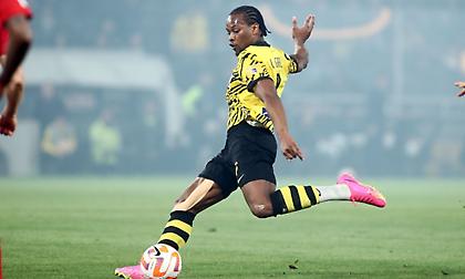 «Νέα βελτιωμένη πρόταση της Λανς 26+2 εκατ. ευρώ στην ΑΕΚ για Λιβάι Γκαρσία»!