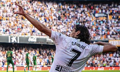 Λύνει το συμβόλαιό του με τη Βαλένθια και ανακοινώνεται από την Μπόκα Τζούνιορς ο Καβάνι