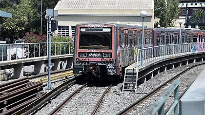 Καλλιθέα: Νεκρός ο άνδρας που έπεσε στις γραμμές του ΗΣΑΠ