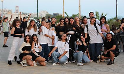 Εντυπωσιακή η έναρξη του παγκοσμίου πρωταθλήματος ιστιοπλοΐας στον Βόλο