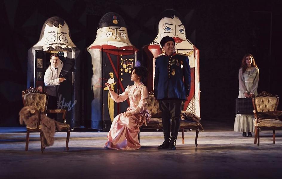 «Βότκα Μολότοφ» στο Αίθριο του Κέντρου Πολιτισμού «Ελληνικός Κόσμος»