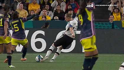 Λίγο πάνω από το δοκάρι η «βολίδα» της Ποπ!