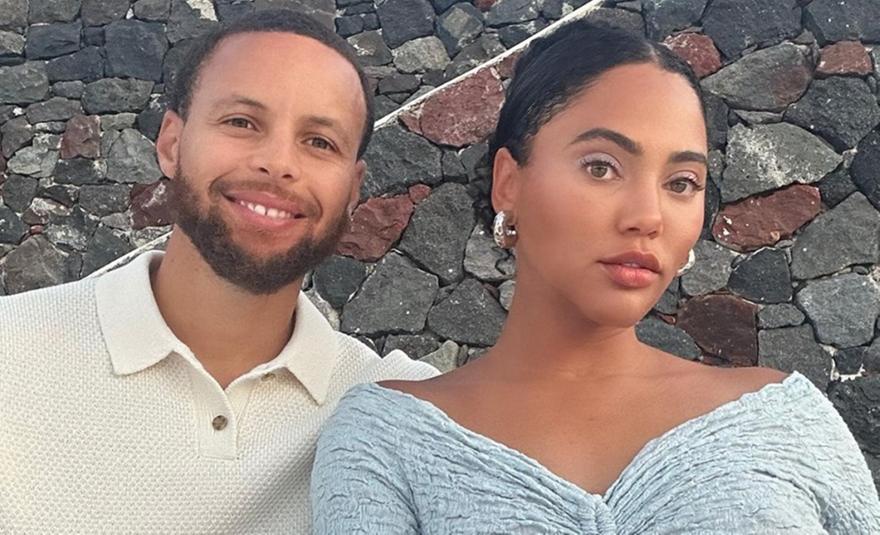 Επέτειο γάμου στη Σαντορίνη για τον Κάρι και τη γυναίκα του