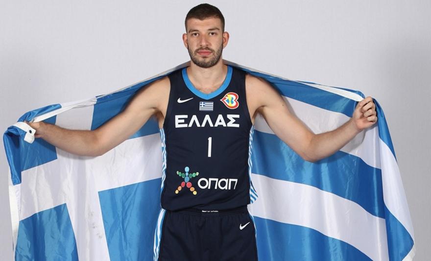 Ρογκαβόπουλος στο sport-fm.gr: «Η Εθνική έχει ταλέντο και… σουτέρ»