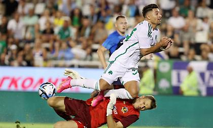 Αποχώρησε με φορείο ο τερματοφύλακας της Ντνίπρο, χειροκρότημα από τους φίλους του Παναθηναϊκού