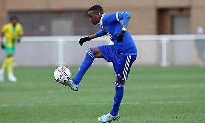 Ταλέντο ετών… 16 από τη Λέστερ στη Λίβερπουλ