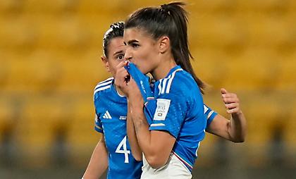 Τέτοιο πλασέ ούτε ο... Ιμόμπιλε: Απίθανο αυτογκόλ της Όρσι στο Μουντιάλ Γυναικών