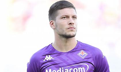 «Στο στόχαστρο του Ολυμπιακού ο Γιόβιτς»