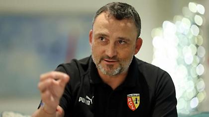 Προπονητής Λανς για Γκαρσία: «Ξεκίνησαν καλά οι συζητήσεις, αλλά δεν ήρθαμε σε συμφωνία με την ΑΕΚ»