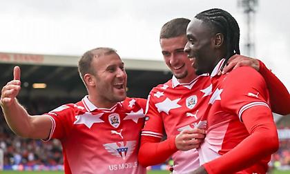 Έριξε επτάρα και έπιασε... στοιχειωμένο ρεκόρ από ήττα της Μάντσεστερ Σίτι η Μπάρνσλεϊ!