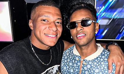 Χαμός στις τάξεις των φίλων της Ρεάλ από την κοινή φωτογραφία Εμπαπέ-Ροντρίγκο!