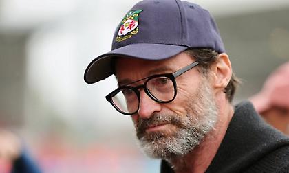 Τα... γύρισε και πήγε να δει Ρέξαμ ο Χιου Τζάκμαν, όμως αποδείχτηκε γκαντέμης!