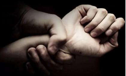 Χερσόνησος: Στο νοσοκομείο κοπέλα μετά από άγριο ξυλοδαρμό - Αναζητούν τους δράστες