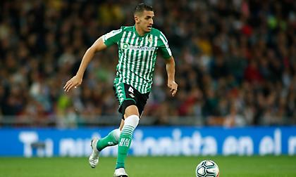 Τσεκάρει Φεντάλ για στόπερ ο Άρης