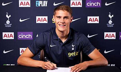 Επίσημα παίκτης της Τότεναμ ο Βαν ντε Βεν