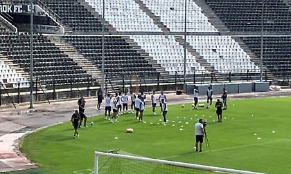 Τετ-α-τετ Λουτσέσκου με Οζντόεφ και Σαμάτα στην προπόνηση του ΠΑΟΚ