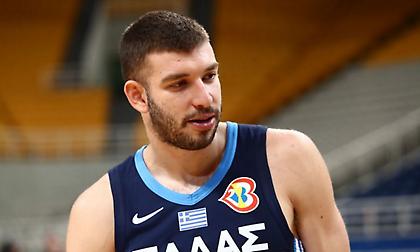 Ρογκαβόπουλος: «Είχαμε απουσίες και σκαμπανεβάσματα»