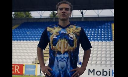 Απίθανη εμφάνιση με τον Όντιν και σκανδιναβικές επιρροές από την Οντένσε!